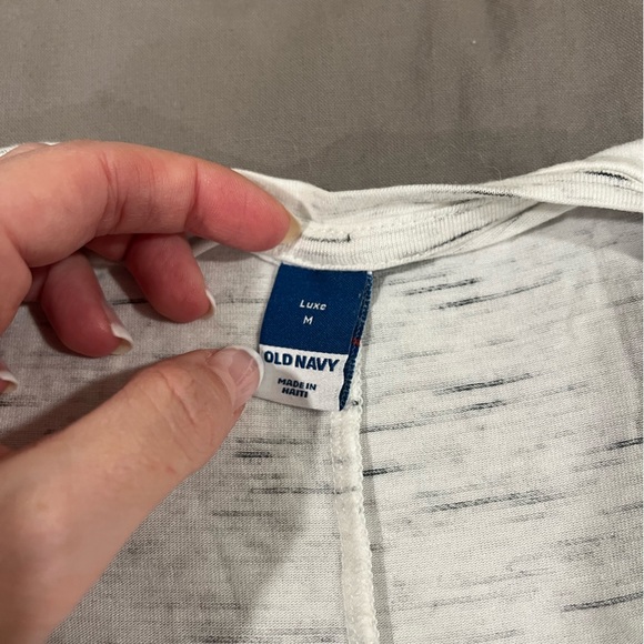 Old Navy medium white tank - Picture 5 of 6